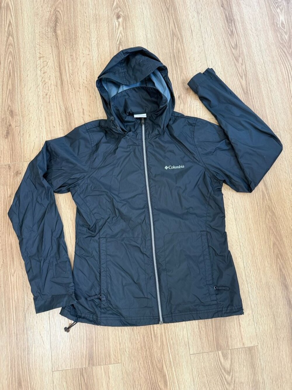 Columbia Black Hooded Rain Jacket Windbreaker M